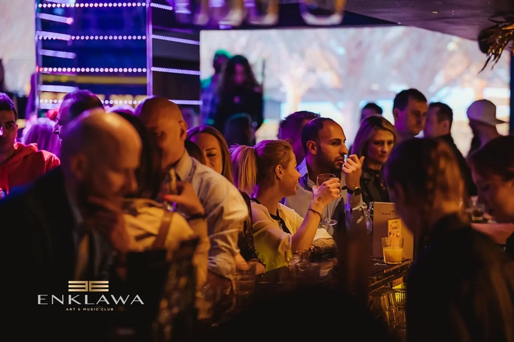 Gdzie są kluby w Warszawie?